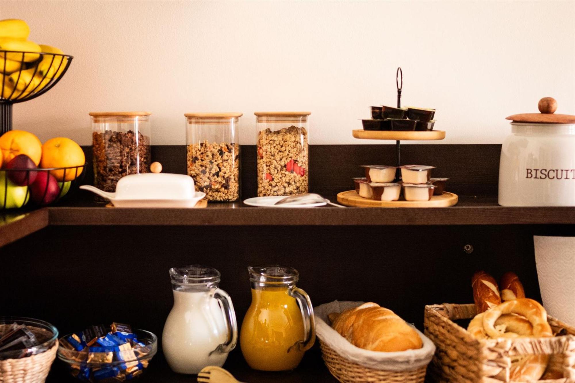 Atrium Bed & Breakfast สเรมสกา มิโตรวิตซา ภายนอก รูปภาพ