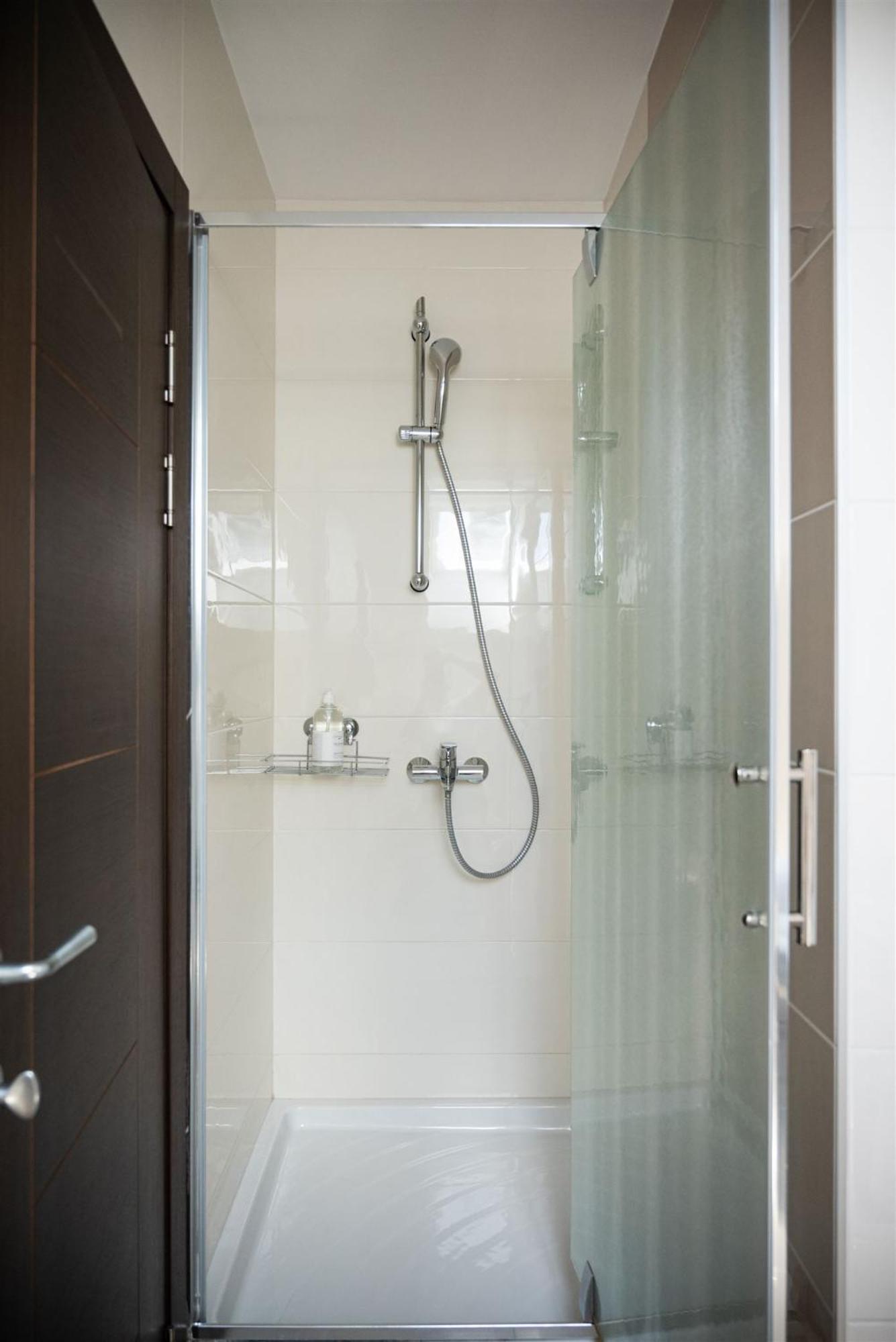 Atrium Bed & Breakfast สเรมสกา มิโตรวิตซา ภายนอก รูปภาพ