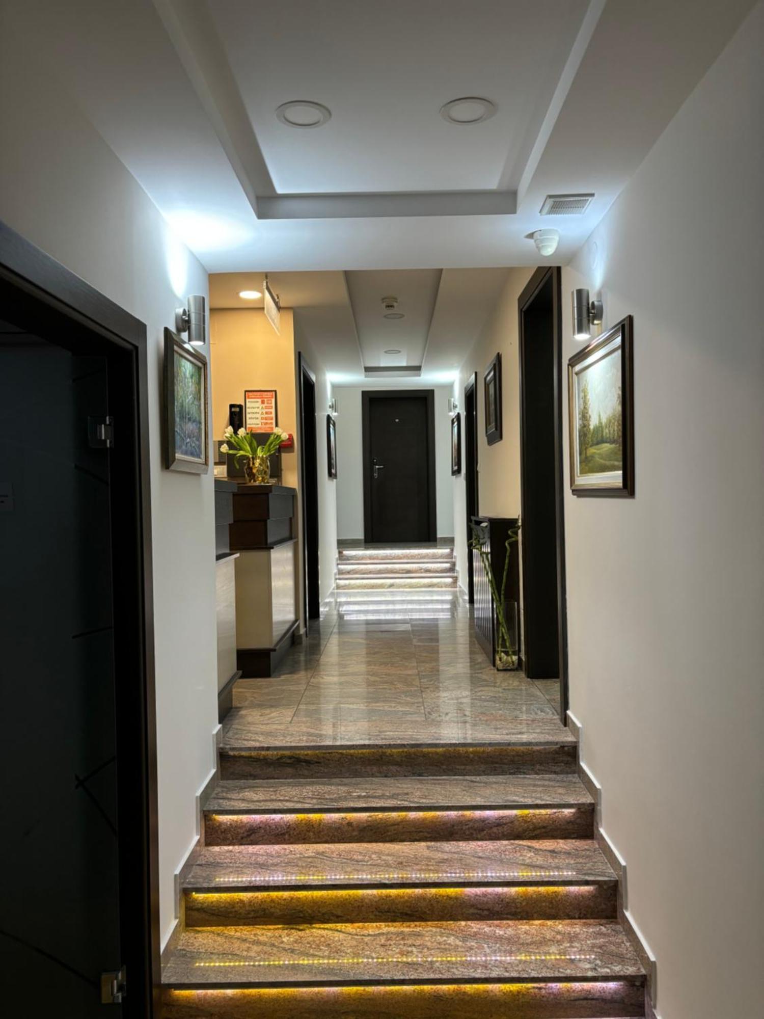 Atrium Bed & Breakfast สเรมสกา มิโตรวิตซา ภายนอก รูปภาพ